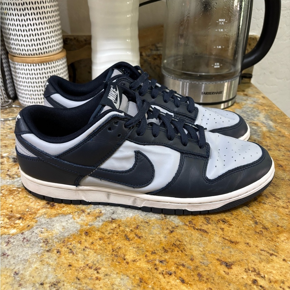 Nike Dunk Low size 10‎